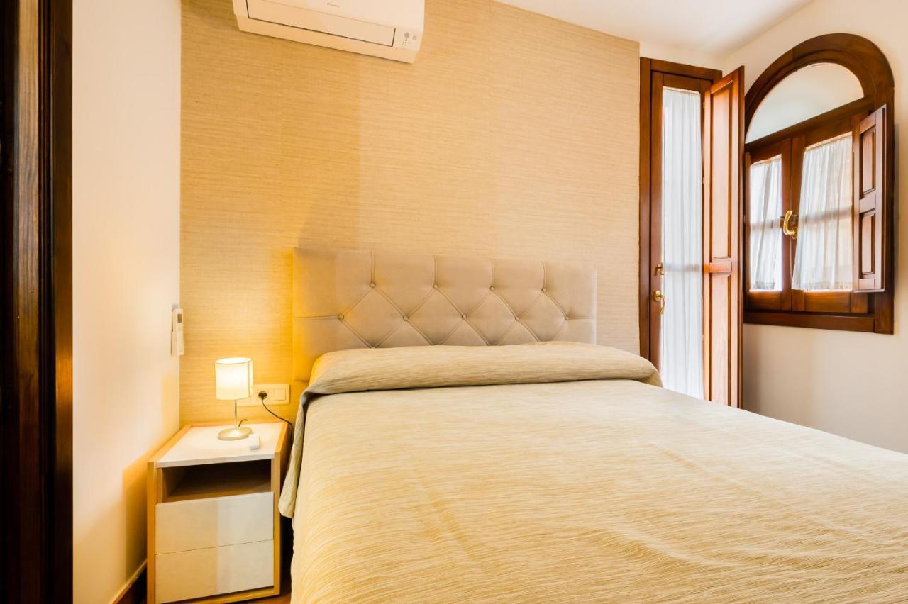 Duplex Deluxe Sevilla Center & Parking Opcional Luaran gambar